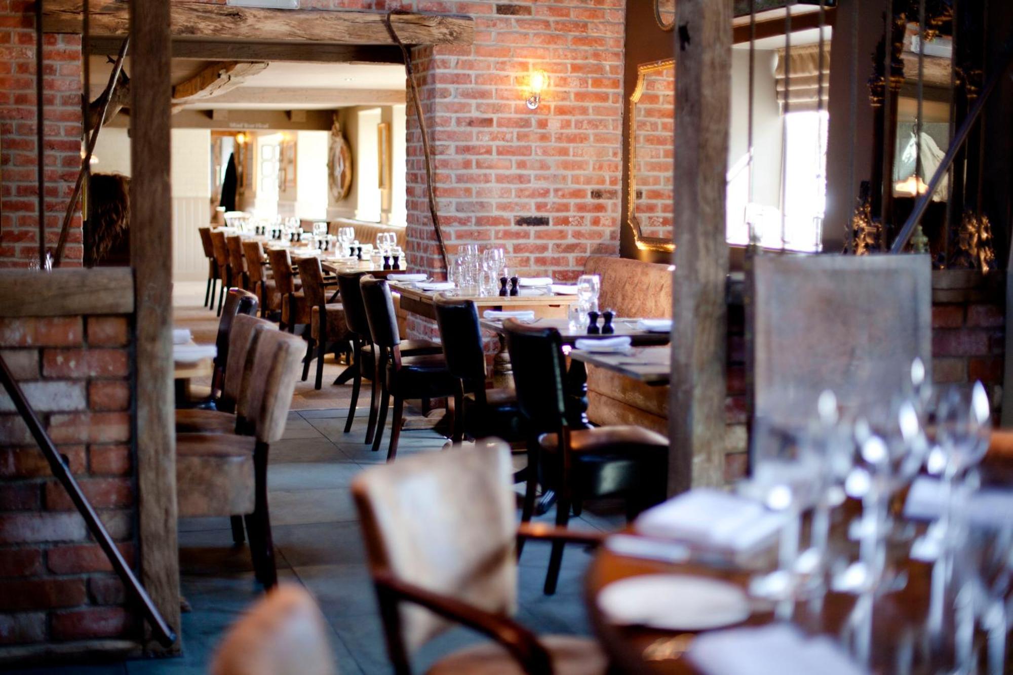 Hotel The White Horse Chilgrove Esterno foto