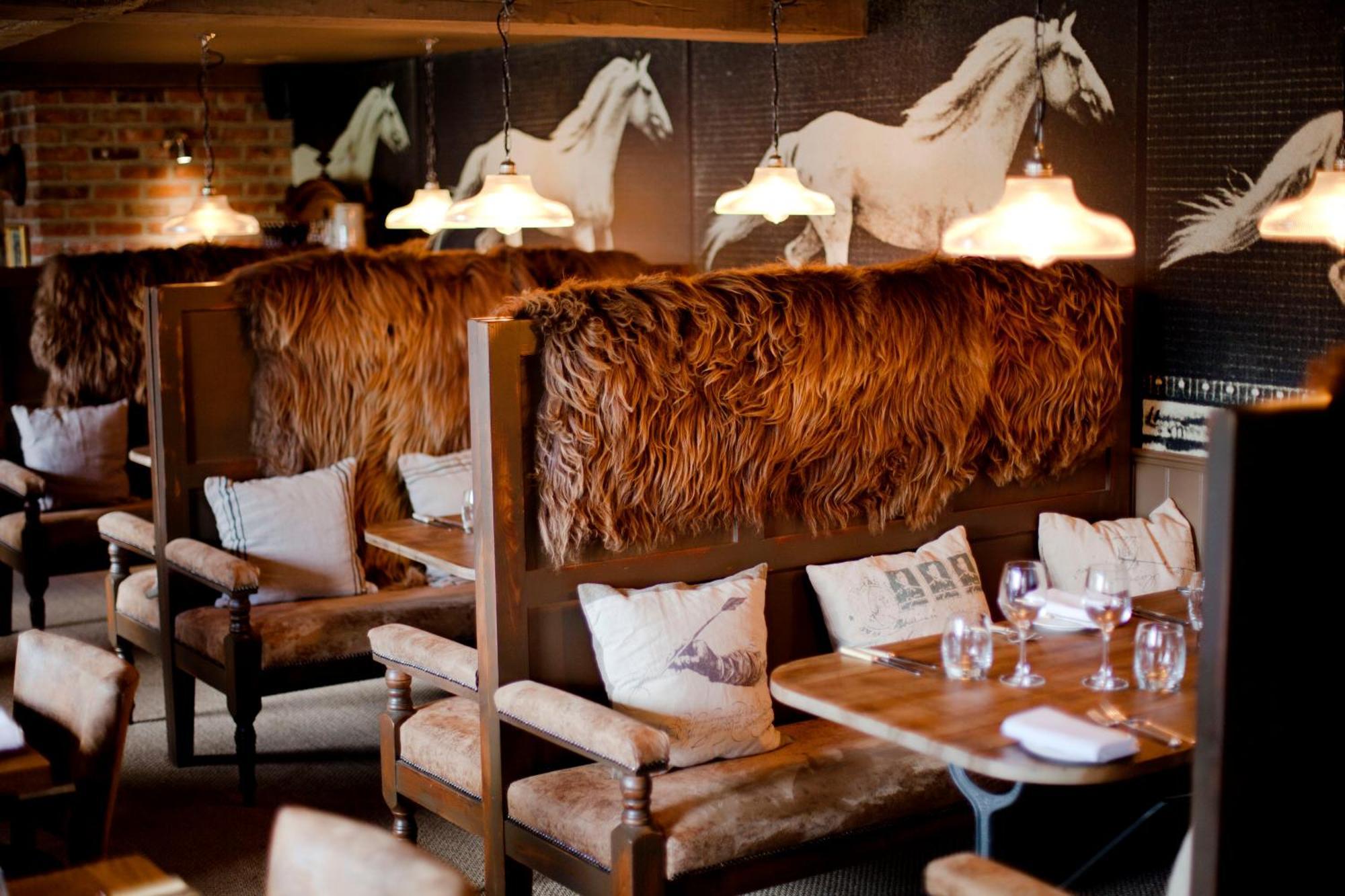 Hotel The White Horse Chilgrove Esterno foto