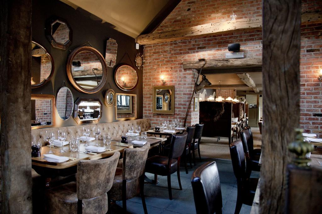 Hotel The White Horse Chilgrove Esterno foto