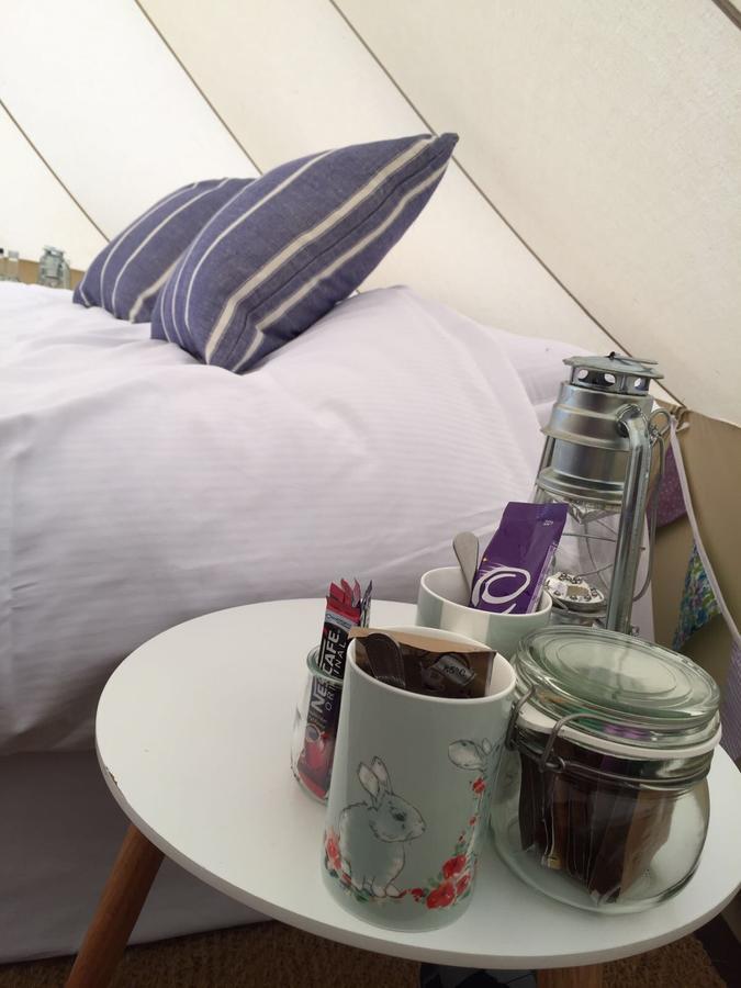 Hotel The White Horse Chilgrove Esterno foto