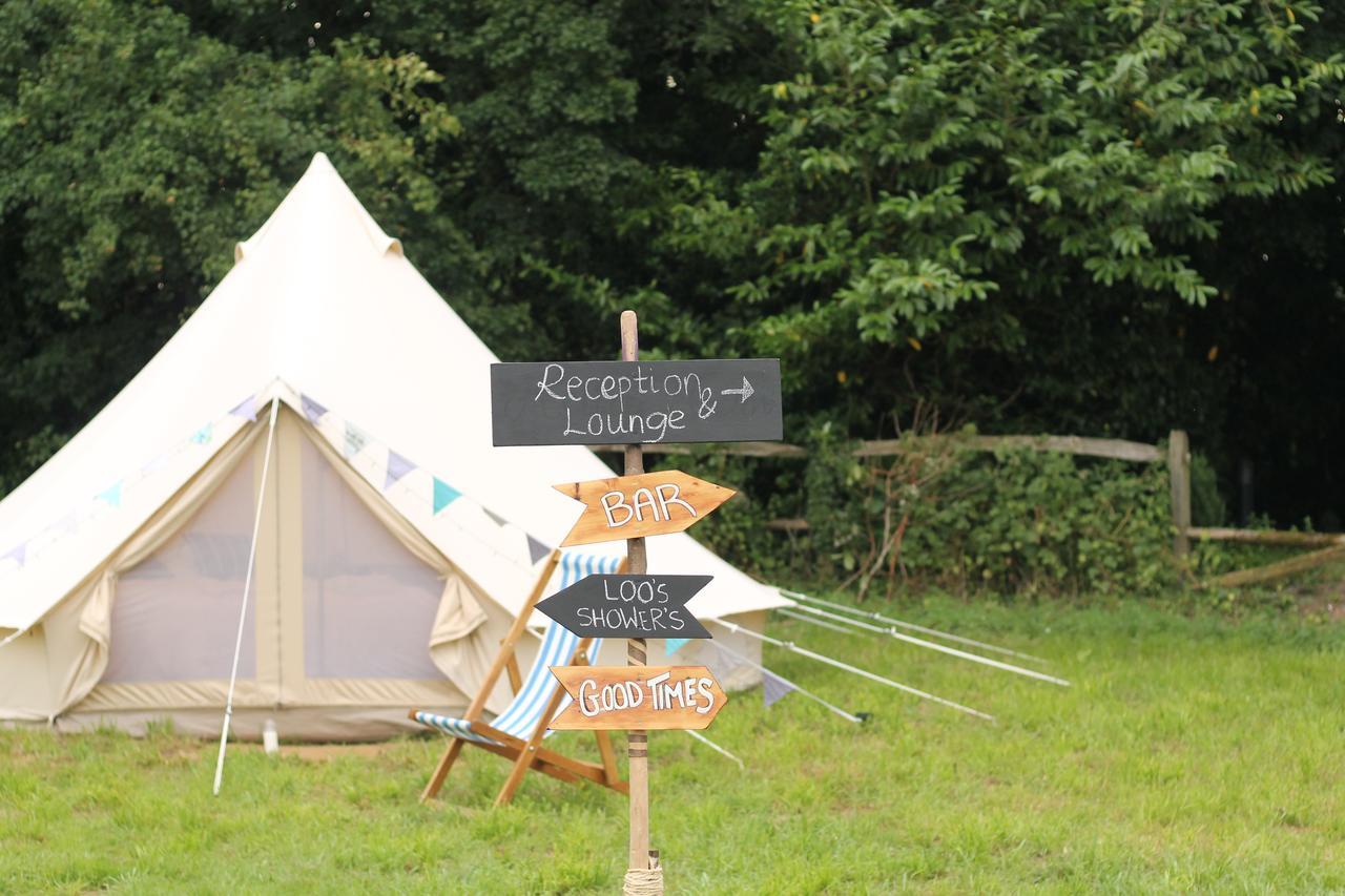 Hotel The White Horse Chilgrove Esterno foto