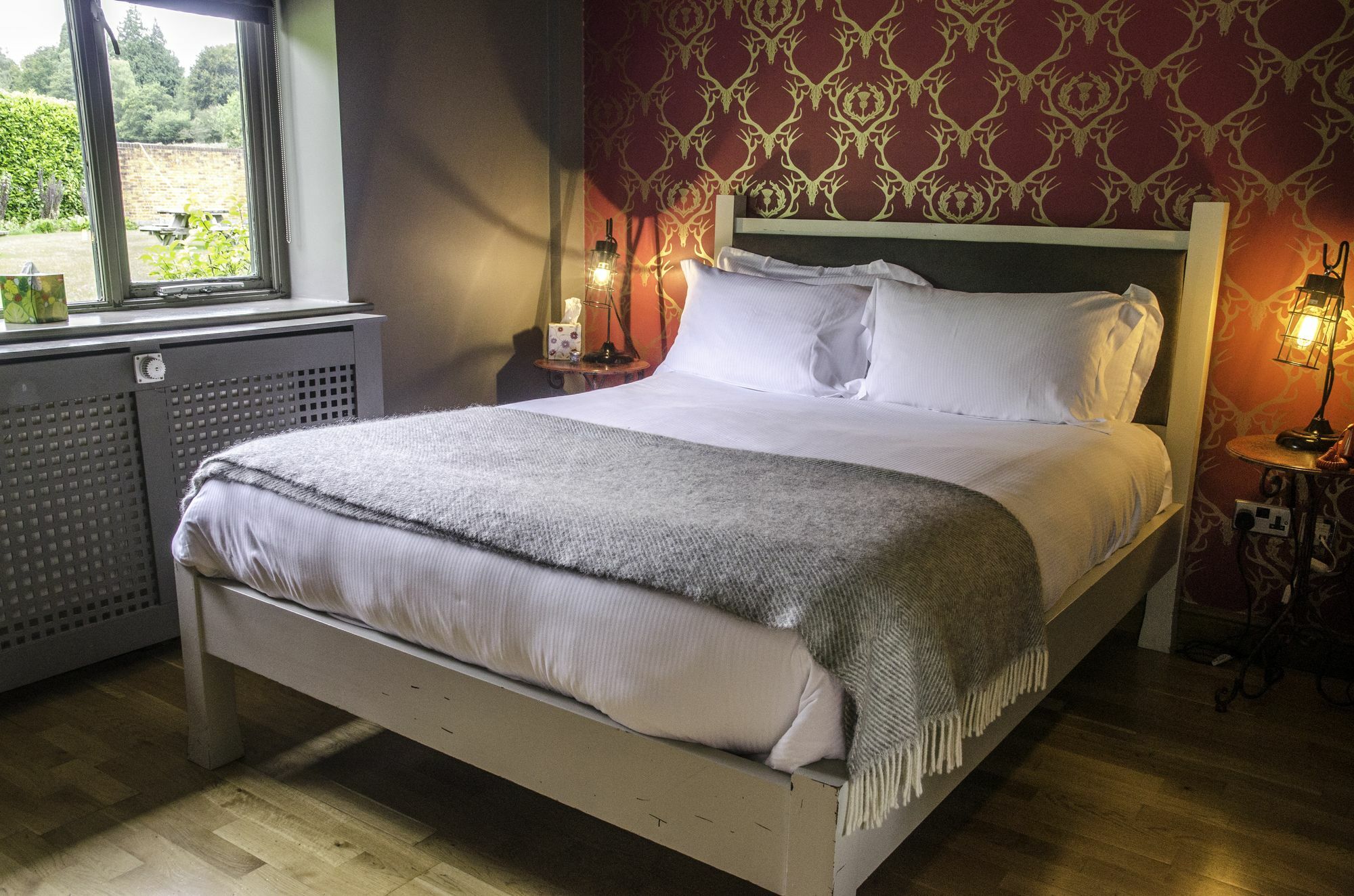 Hotel The White Horse Chilgrove Esterno foto